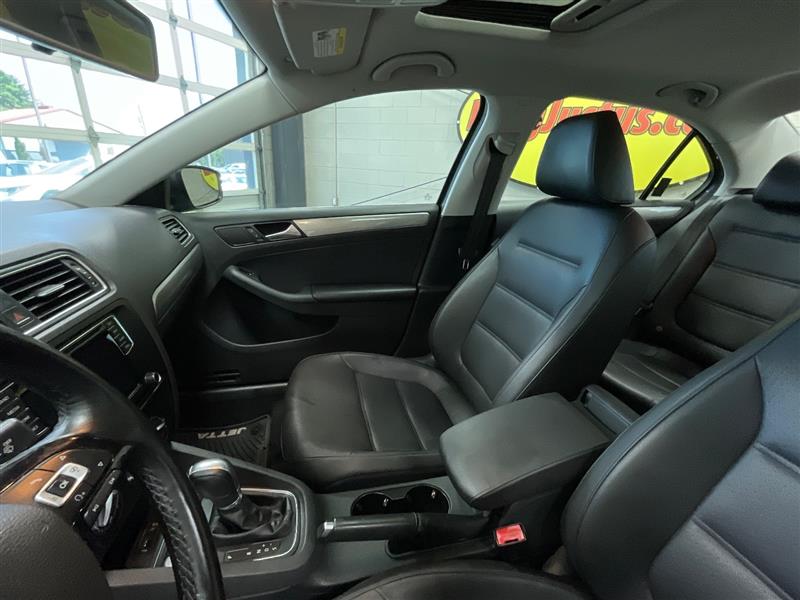 2017 VOLKSWAGEN JETTA 1.4T SE