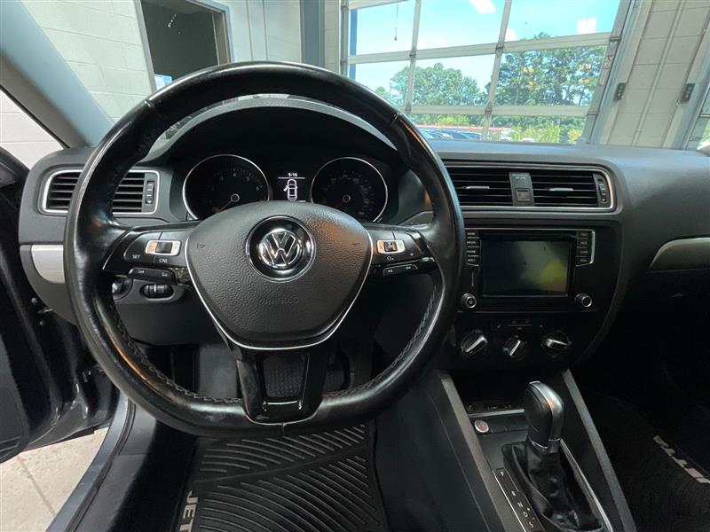 2017 VOLKSWAGEN JETTA 1.4T SE