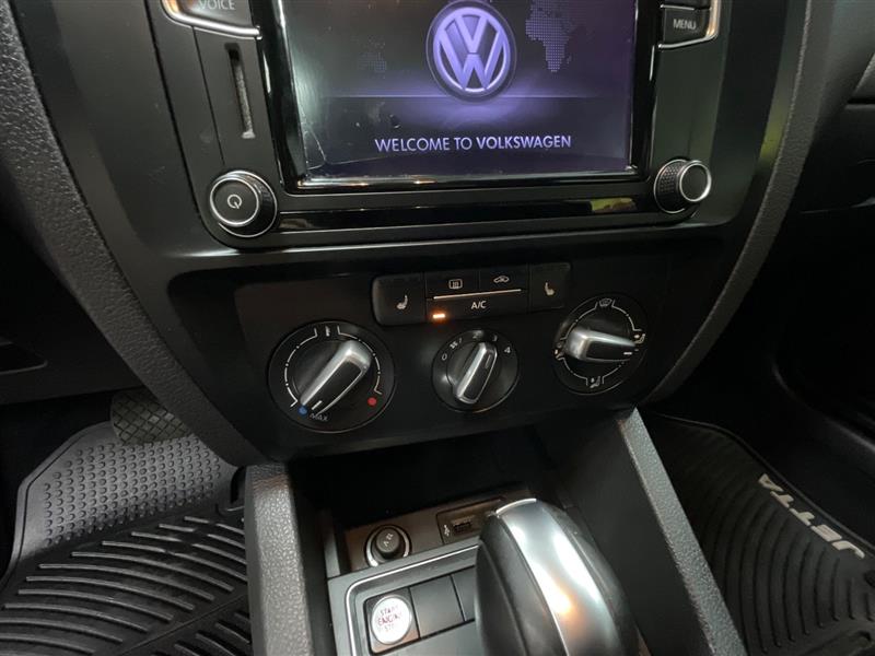 2017 VOLKSWAGEN JETTA 1.4T SE