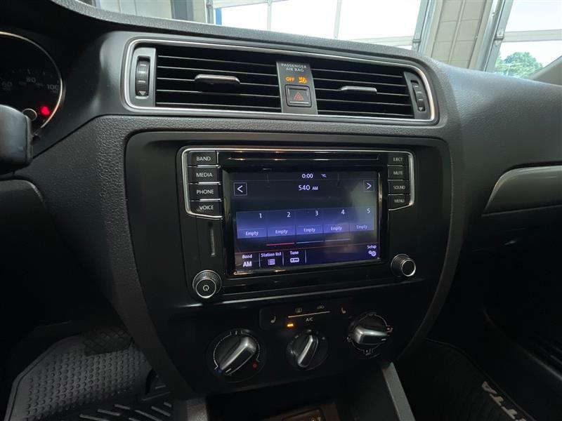 2017 VOLKSWAGEN JETTA 1.4T SE