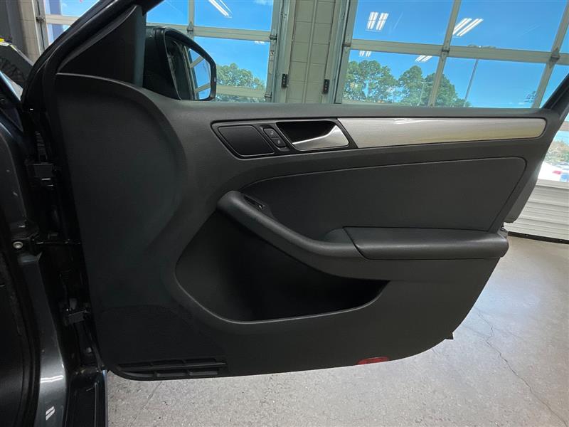 2017 VOLKSWAGEN JETTA 1.4T SE