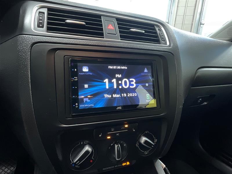 2011 VOLKSWAGEN JETTA SE