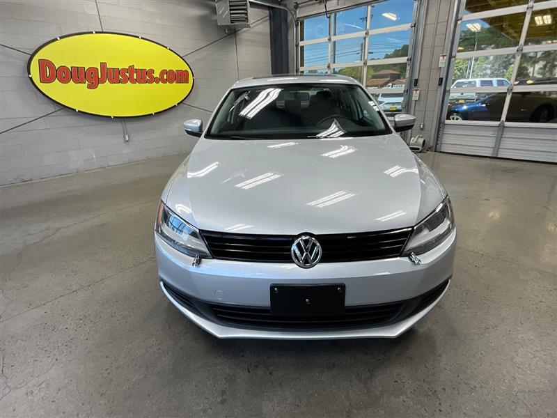 2011 VOLKSWAGEN JETTA SE