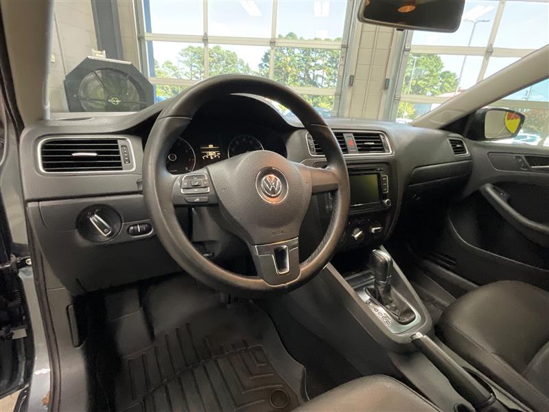 2012 VOLKSWAGEN JETTA SE
