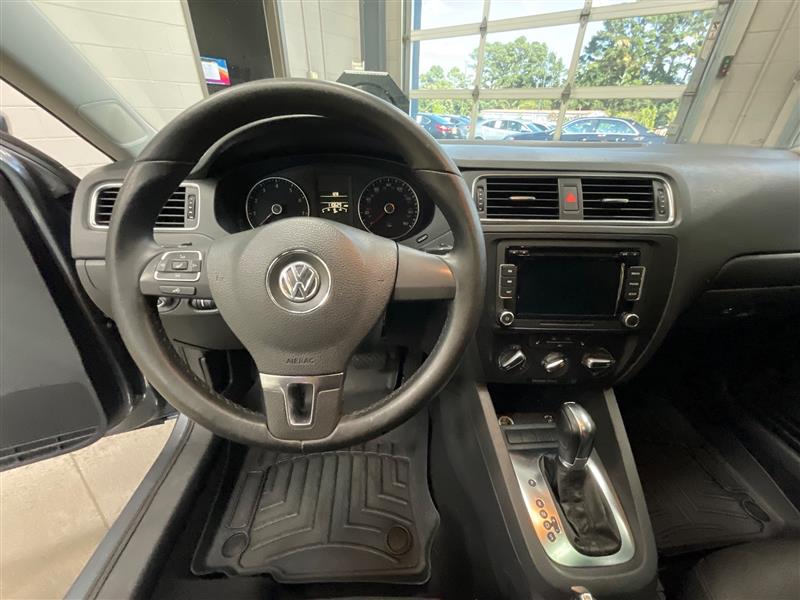 2012 VOLKSWAGEN JETTA SE
