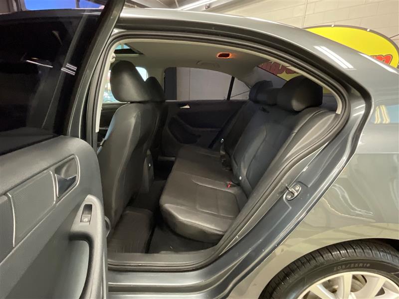 2012 VOLKSWAGEN JETTA SE