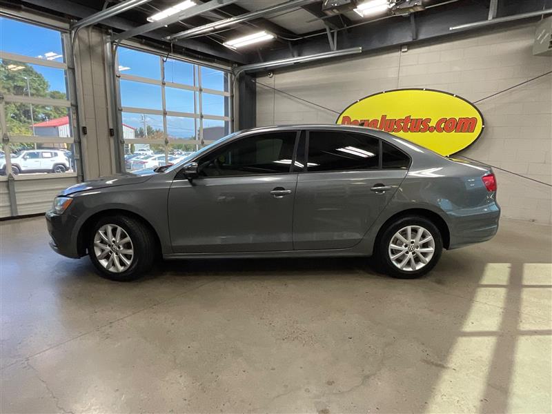 2012 VOLKSWAGEN JETTA SE