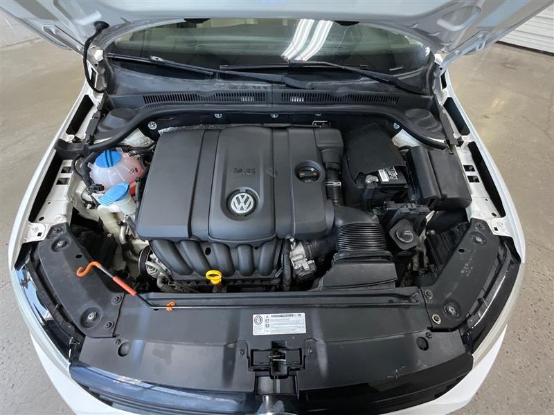 2011 VOLKSWAGEN JETTA SE