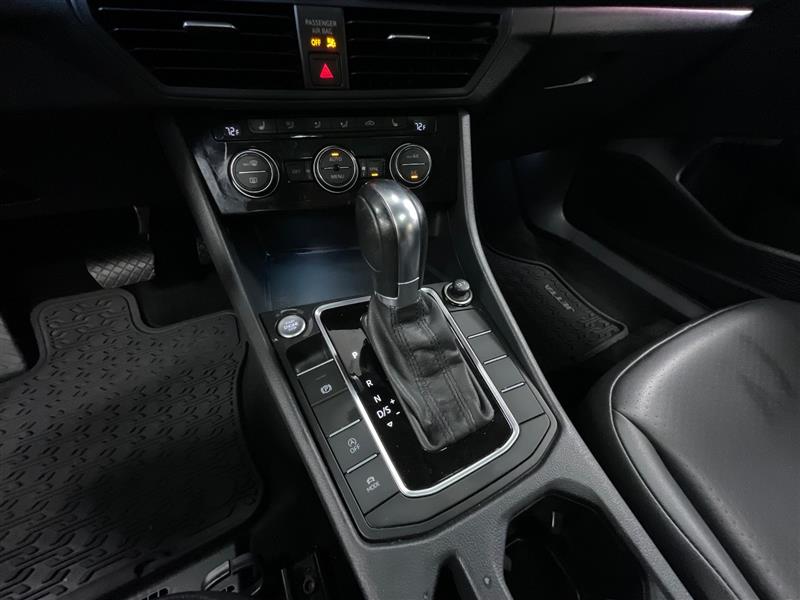 2019 VOLKSWAGEN JETTA SEL