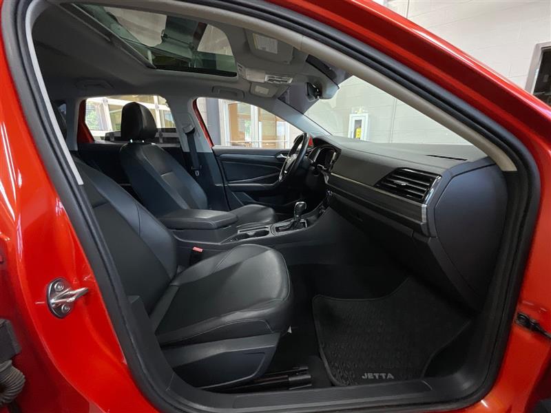 2019 VOLKSWAGEN JETTA SEL