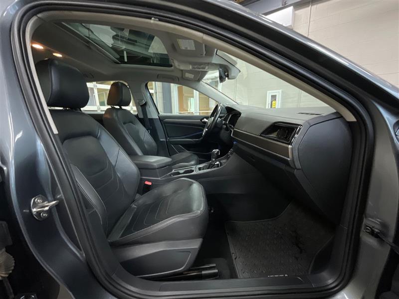 2019 VOLKSWAGEN JETTA SEL PREMIUM