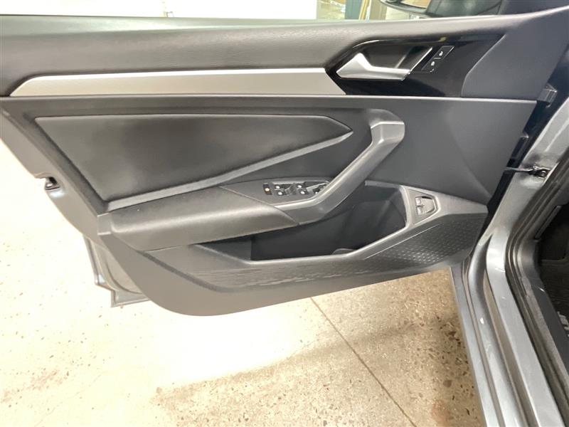 2020 VOLKSWAGEN JETTA S/R-LINE