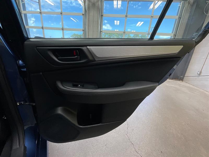 2019 SUBARU LEGACY 