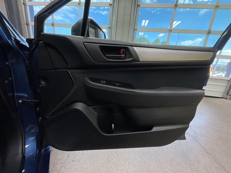 2019 SUBARU LEGACY 