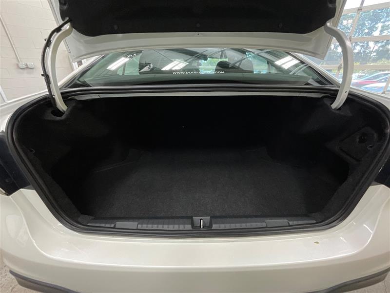 2022 SUBARU LEGACY 