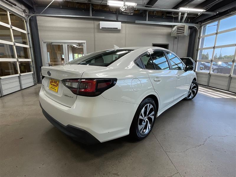 2022 SUBARU LEGACY 