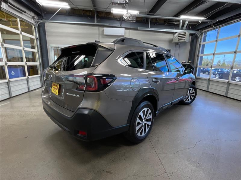 2023 SUBARU OUTBACK PREMIUM