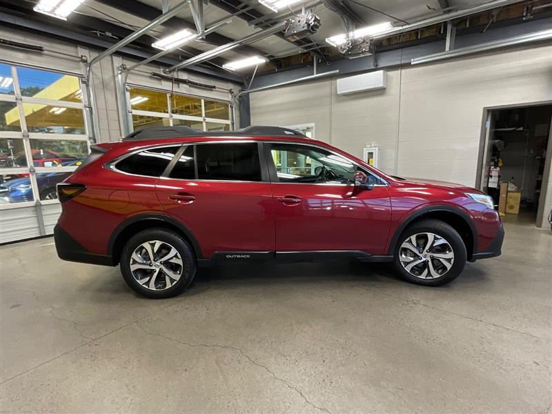 2022 SUBARU OUTBACK LIMITED