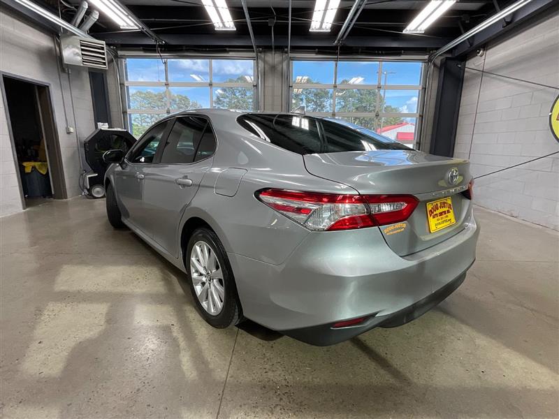2019 TOYOTA CAMRY LE