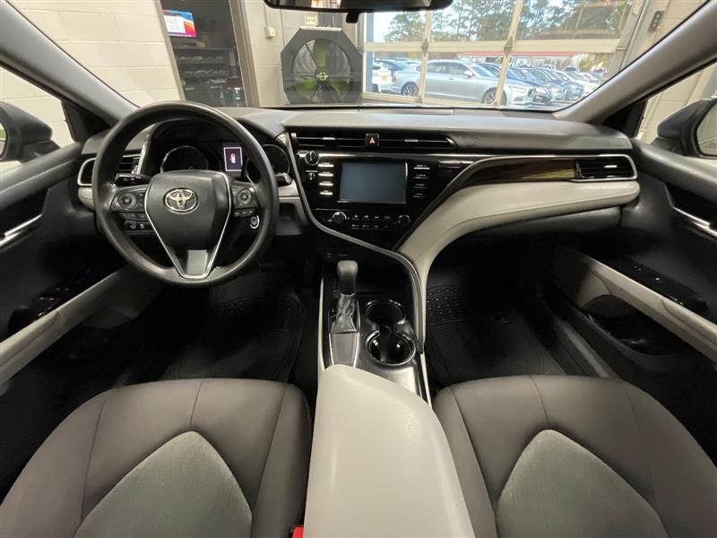 2019 TOYOTA CAMRY LE