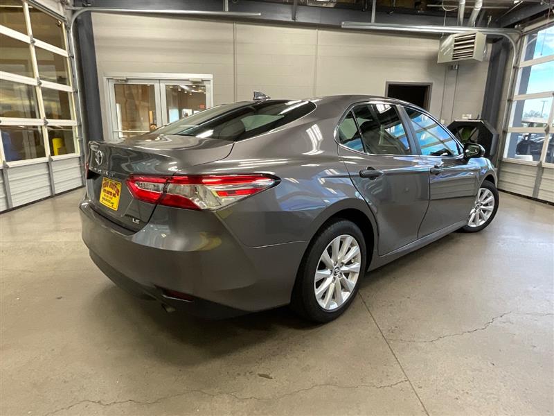 2019 TOYOTA CAMRY LE