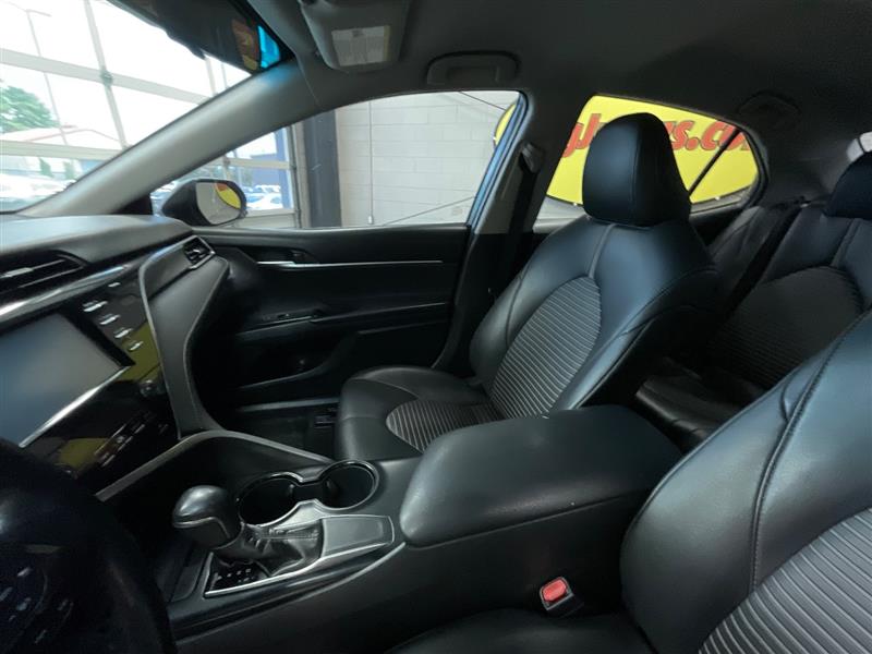 2018 TOYOTA CAMRY SE