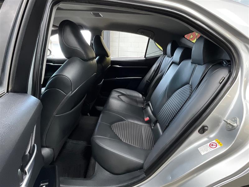 2018 TOYOTA CAMRY SE