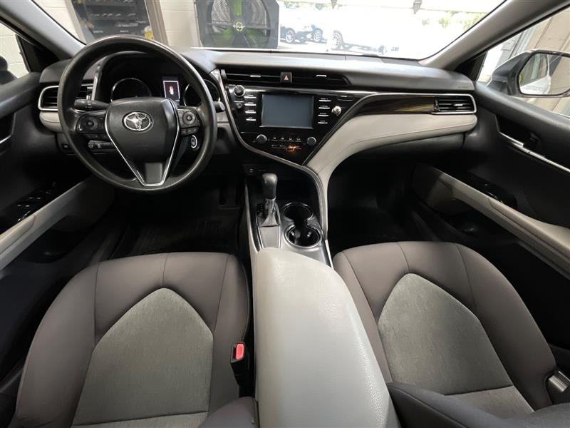 2019 TOYOTA CAMRY LE