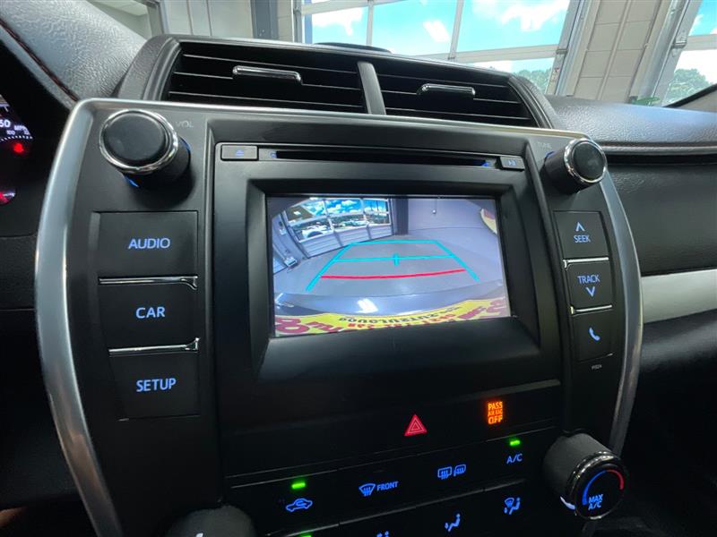 2016 TOYOTA CAMRY SE