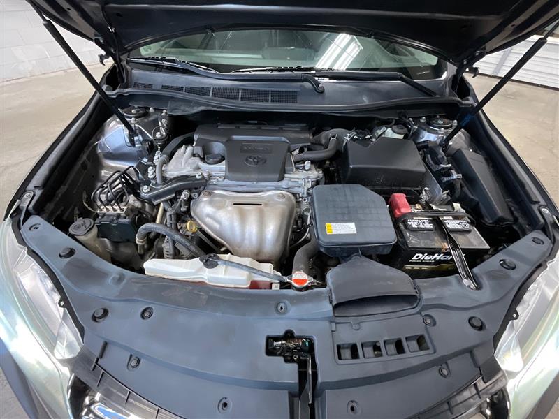2016 TOYOTA CAMRY SE
