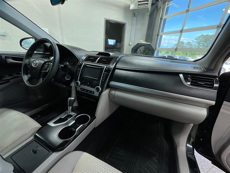 2012 TOYOTA CAMRY LE