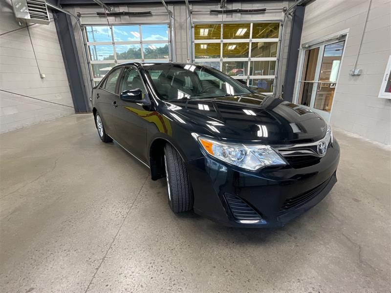 2012 TOYOTA CAMRY LE