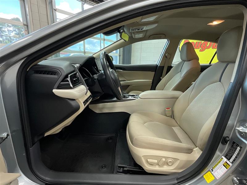 2023 TOYOTA CAMRY HYBRID LE
