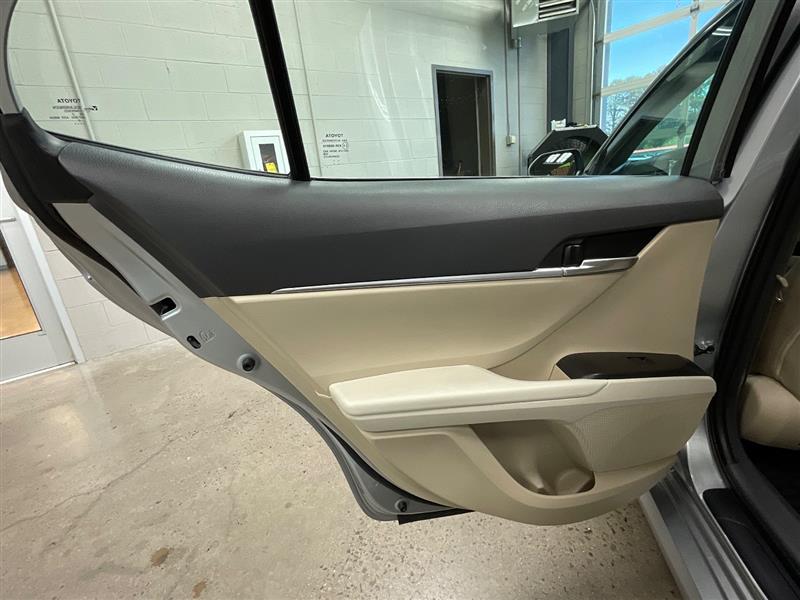 2023 TOYOTA CAMRY HYBRID LE