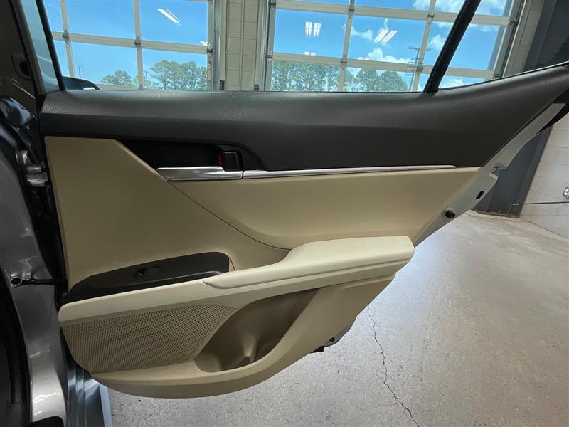 2023 TOYOTA CAMRY HYBRID LE