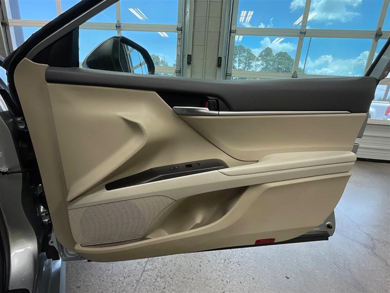 2023 TOYOTA CAMRY HYBRID LE