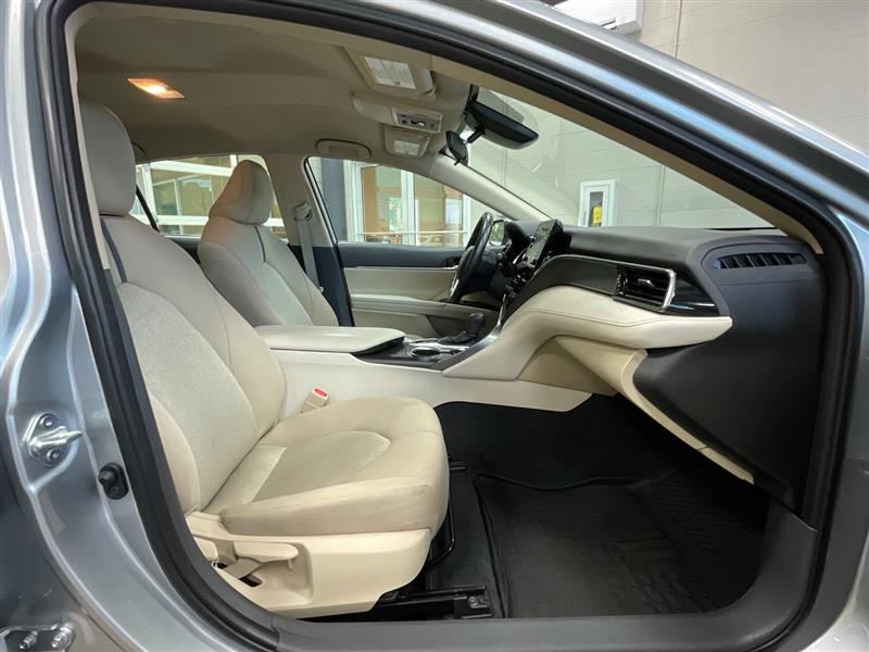 2023 TOYOTA CAMRY HYBRID LE