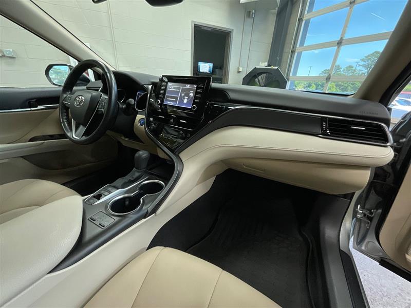 2023 TOYOTA CAMRY HYBRID LE