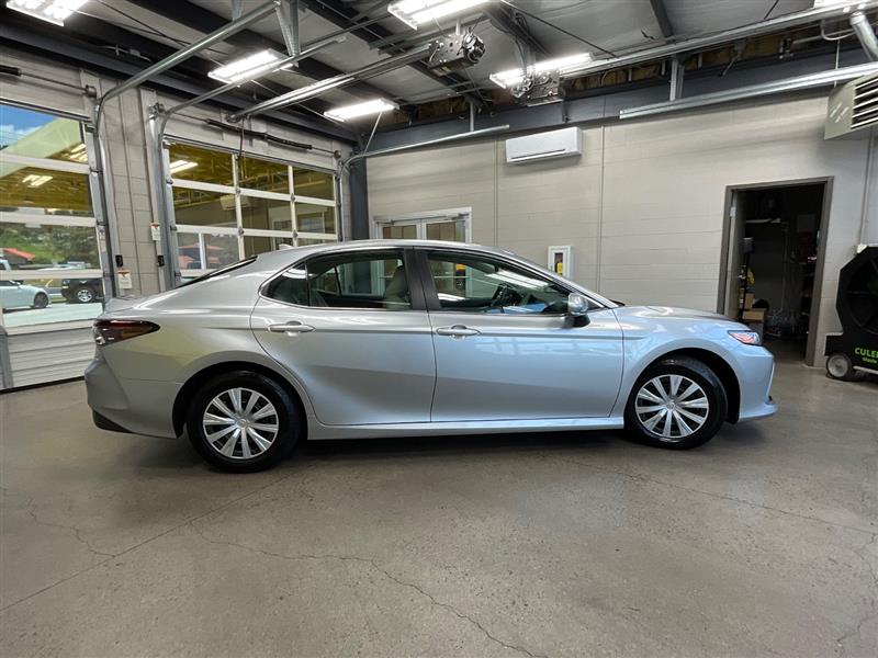 2023 TOYOTA CAMRY HYBRID LE