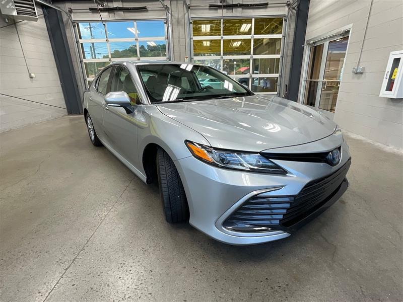 2023 TOYOTA CAMRY HYBRID LE