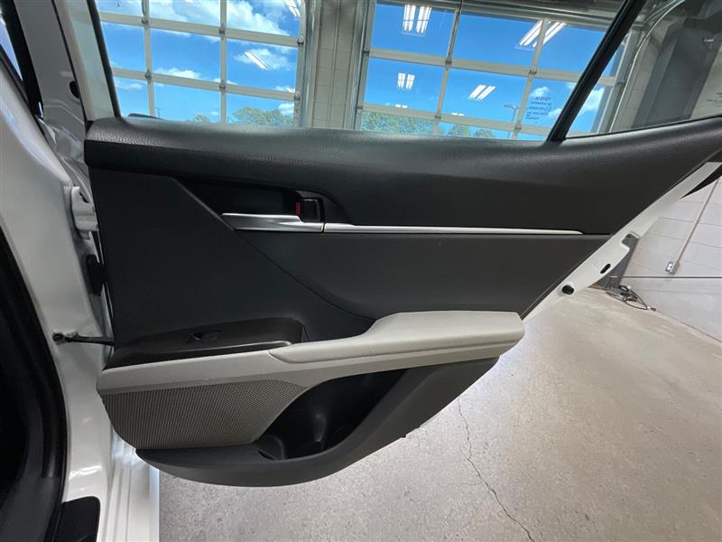 2021 TOYOTA CAMRY HYBRID LE