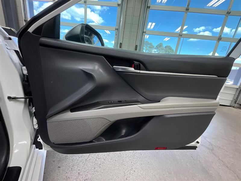 2021 TOYOTA CAMRY HYBRID LE