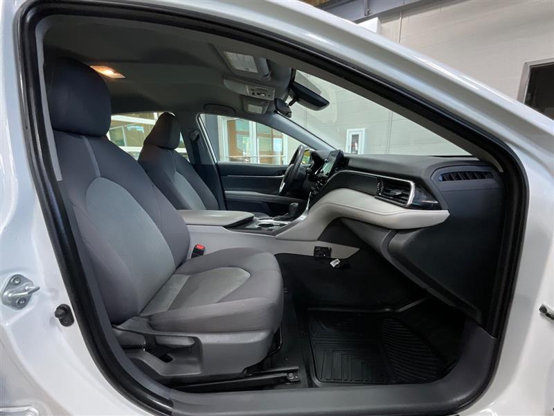 2021 TOYOTA CAMRY HYBRID LE