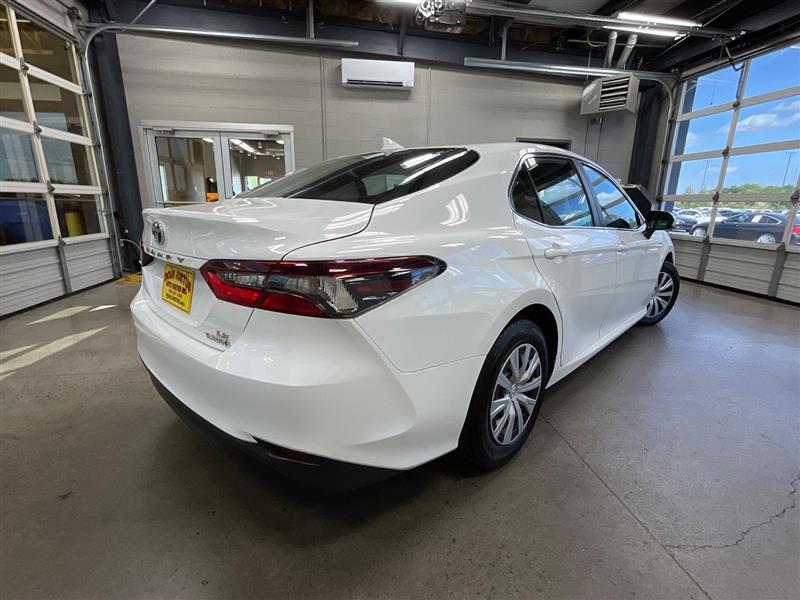 2021 TOYOTA CAMRY HYBRID LE