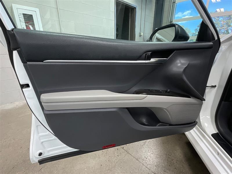 2021 TOYOTA CAMRY HYBRID LE