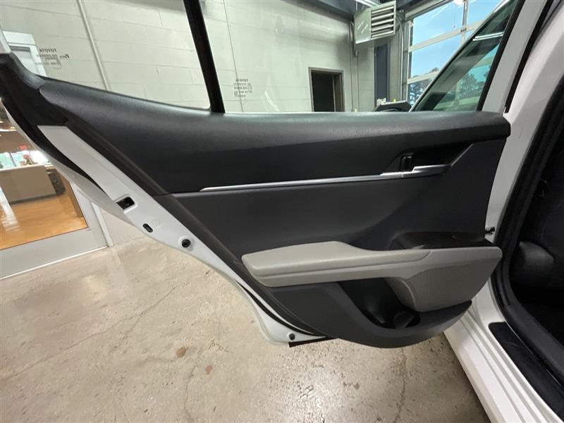 2021 TOYOTA CAMRY HYBRID LE