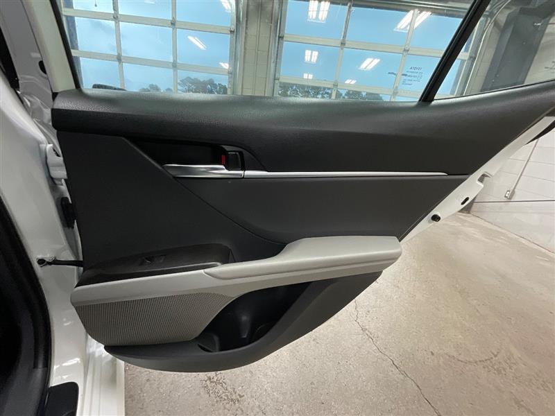 2021 TOYOTA CAMRY HYBRID LE