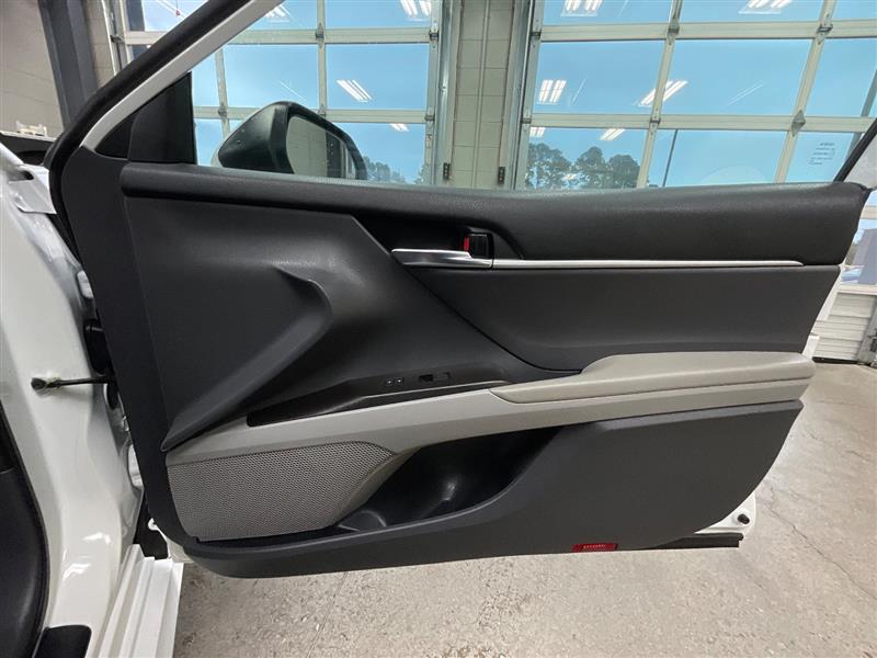 2021 TOYOTA CAMRY HYBRID LE
