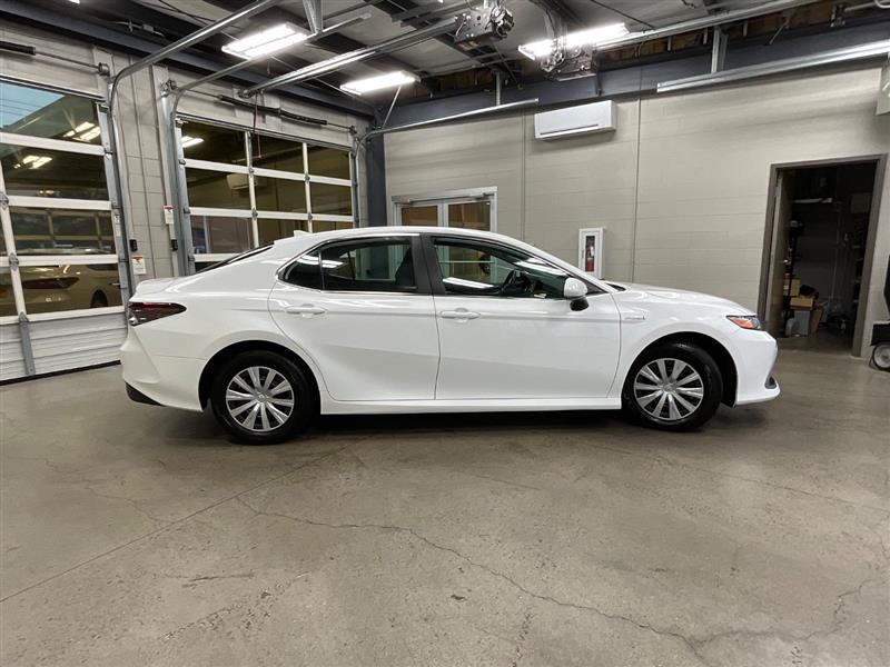2021 TOYOTA CAMRY HYBRID LE
