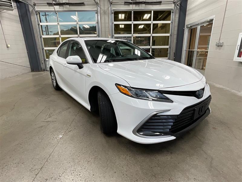2021 TOYOTA CAMRY HYBRID LE